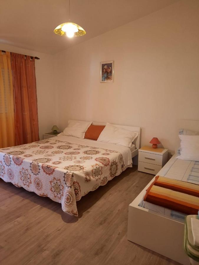 Apartmani Gracela Vodice Zewnętrze zdjęcie